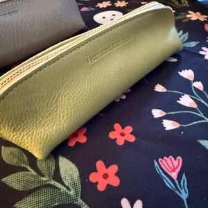 Portland Leather Goods Sidekick (Sugar Snap)